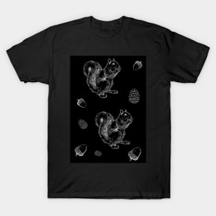 Squirrel with acorn and pinecone - Woodland T-Shirt